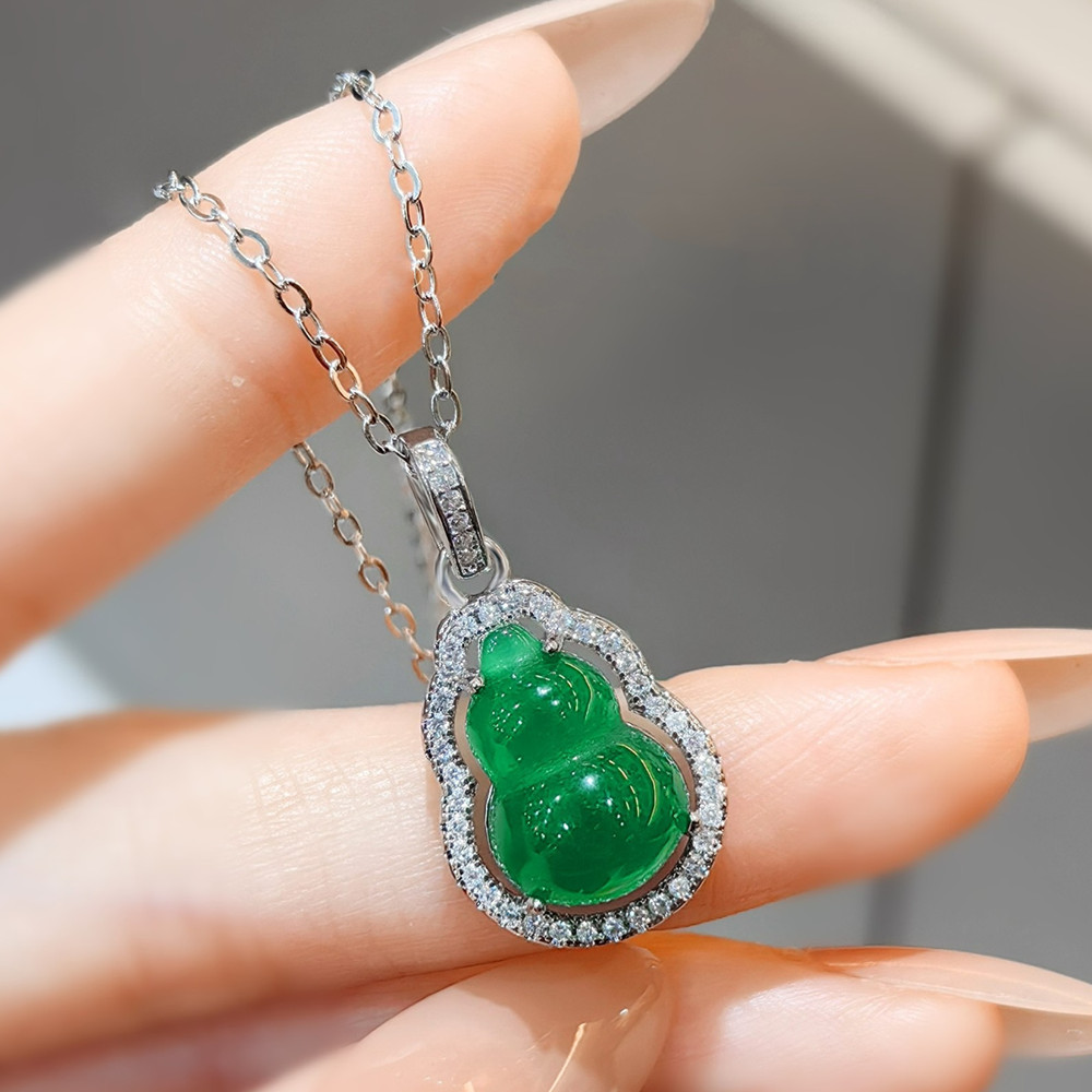 Crystal Choker Necklace - Kalung Liontin Labu Batu Permata Zamrud