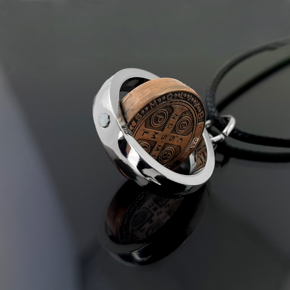 Kalung Medali Santo Benediktus - Jewelry & Watches Store ulasan dan harga